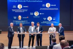 ZUERICH, 21. OKTOBER 2024 - ZUERCHER GENERALAGENTEN VERBAND ZGAV: Event des Zuercher Generalgenten Verbandes im Zurich Development Center ZDC an der Keltenstrasse 48 in Zuerich. Panel mit Erich Marte (Allianz), Thomas Steiger (Zurich), Herbert Goll (AXA), Daniel Gatti (SwissLife), Ralph Jeitzinger und Moderator Hans-Peter Nehmer (Allianz). Thema: Entschaedigungsmodelle im Aussendienst auf dem Pruefstand - Wohin geht die Reise? Auftrag: Anup Nastik, Allianz-Suisse Zuerich. 

ths/Photo by: THOMI STUDHALTER