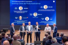 ZUERICH, 21. OKTOBER 2024 - ZUERCHER GENERALAGENTEN VERBAND ZGAV: Event des Zuercher Generalgenten Verbandes im Zurich Development Center ZDC an der Keltenstrasse 48 in Zuerich. Panel mit Erich Marte (Allianz), Thomas Steiger (Zurich), Herbert Goll (AXA), Daniel Gatti (SwissLife), Ralph Jeitzinger und Moderator Hans-Peter Nehmer (Allianz). Thema: Entschaedigungsmodelle im Aussendienst auf dem Pruefstand - Wohin geht die Reise? Auftrag: Anup Nastik, Allianz-Suisse Zuerich. 

ths/Photo by: THOMI STUDHALTER