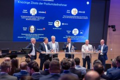 ZUERICH, 21. OKTOBER 2024 - ZUERCHER GENERALAGENTEN VERBAND ZGAV: Event des Zuercher Generalgenten Verbandes im Zurich Development Center ZDC an der Keltenstrasse 48 in Zuerich. Panel mit Erich Marte (Allianz), Thomas Steiger (Zurich), Herbert Goll (AXA), Daniel Gatti (SwissLife), Ralph Jeitzinger und Moderator Hans-Peter Nehmer (Allianz). Thema: Entschaedigungsmodelle im Aussendienst auf dem Pruefstand - Wohin geht die Reise? Auftrag: Anup Nastik, Allianz-Suisse Zuerich. 

ths/Photo by: THOMI STUDHALTER