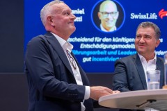 ZUERICH, 21. OKTOBER 2024 - ZUERCHER GENERALAGENTEN VERBAND ZGAV: Event des Zuercher Generalgenten Verbandes im Zurich Development Center ZDC an der Keltenstrasse 48 in Zuerich. Panel mit Erich Marte (Allianz), Thomas Steiger (Zurich), Herbert Goll (AXA), Daniel Gatti (SwissLife), Ralph Jeitzinger und Moderator Hans-Peter Nehmer (Allianz). Thema: Entschaedigungsmodelle im Aussendienst auf dem Pruefstand - Wohin geht die Reise? Auftrag: Anup Nastik, Allianz-Suisse Zuerich. 

ths/Photo by: THOMI STUDHALTER