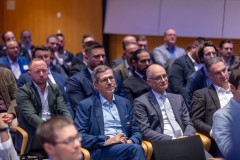 ZUERICH, 21. OKTOBER 2024 - ZUERCHER GENERALAGENTEN VERBAND ZGAV: Event des Zuercher Generalgenten Verbandes im Zurich Development Center ZDC an der Keltenstrasse 48 in Zuerich. Panel mit Erich Marte (Allianz), Thomas Steiger (Zurich), Herbert Goll (AXA), Daniel Gatti (SwissLife), Ralph Jeitzinger und Moderator Hans-Peter Nehmer (Allianz). Thema: Entschaedigungsmodelle im Aussendienst auf dem Pruefstand - Wohin geht die Reise? Auftrag: Anup Nastik, Allianz-Suisse Zuerich. 

ths/Photo by: THOMI STUDHALTER