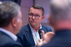 ZUERICH, 21. OKTOBER 2024 - ZUERCHER GENERALAGENTEN VERBAND ZGAV: Event des Zuercher Generalgenten Verbandes im Zurich Development Center ZDC an der Keltenstrasse 48 in Zuerich. Panel mit Erich Marte (Allianz), Thomas Steiger (Zurich), Herbert Goll (AXA), Daniel Gatti (SwissLife), Ralph Jeitzinger und Moderator Hans-Peter Nehmer (Allianz). Thema: Entschaedigungsmodelle im Aussendienst auf dem Pruefstand - Wohin geht die Reise? Auftrag: Anup Nastik, Allianz-Suisse Zuerich. 

ths/Photo by: THOMI STUDHALTER