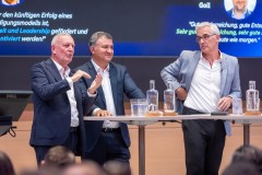 ZUERICH, 21. OKTOBER 2024 - ZUERCHER GENERALAGENTEN VERBAND ZGAV: Event des Zuercher Generalgenten Verbandes im Zurich Development Center ZDC an der Keltenstrasse 48 in Zuerich. Panel mit Erich Marte (Allianz), Thomas Steiger (Zurich), Herbert Goll (AXA), Daniel Gatti (SwissLife), Ralph Jeitzinger und Moderator Hans-Peter Nehmer (Allianz). Thema: Entschaedigungsmodelle im Aussendienst auf dem Pruefstand - Wohin geht die Reise? Auftrag: Anup Nastik, Allianz-Suisse Zuerich. 

ths/Photo by: THOMI STUDHALTER