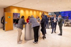 ZUERICH, 21. OKTOBER 2024 - ZUERCHER GENERALAGENTEN VERBAND ZGAV: Event des Zuercher Generalgenten Verbandes im Zurich Development Center ZDC an der Keltenstrasse 48 in Zuerich. Panel mit Erich Marte (Allianz), Thomas Steiger (Zurich), Herbert Goll (AXA), Daniel Gatti (SwissLife), Ralph Jeitzinger und Moderator Hans-Peter Nehmer (Allianz). Thema: Entschaedigungsmodelle im Aussendienst auf dem Pruefstand - Wohin geht die Reise? Auftrag: Anup Nastik, Allianz-Suisse Zuerich. 

ths/Photo by: THOMI STUDHALTER