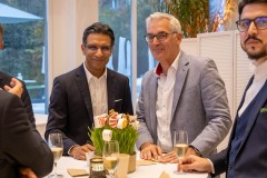 ZUERICH, 21. OKTOBER 2024 - ZUERCHER GENERALAGENTEN VERBAND ZGAV: Event des Zuercher Generalgenten Verbandes im Zurich Development Center ZDC an der Keltenstrasse 48 in Zuerich. Panel mit Erich Marte (Allianz), Thomas Steiger (Zurich), Herbert Goll (AXA), Daniel Gatti (SwissLife), Ralph Jeitzinger und Moderator Hans-Peter Nehmer (Allianz). Thema: Entschaedigungsmodelle im Aussendienst auf dem Pruefstand - Wohin geht die Reise? Auftrag: Anup Nastik, Allianz-Suisse Zuerich. 

ths/Photo by: THOMI STUDHALTER